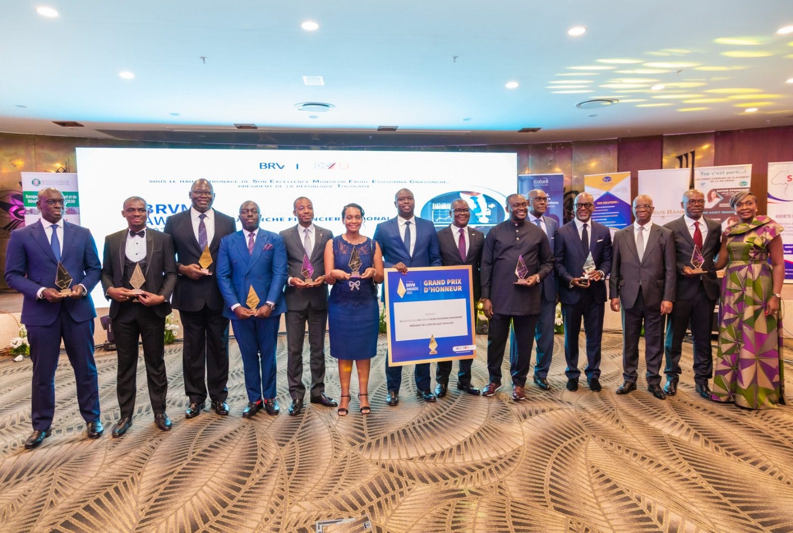 BOA Capital Securities obtient le Prix de ‘la Société de Gestion et d’Intermédiation de l’année’ aux BRVM Awards